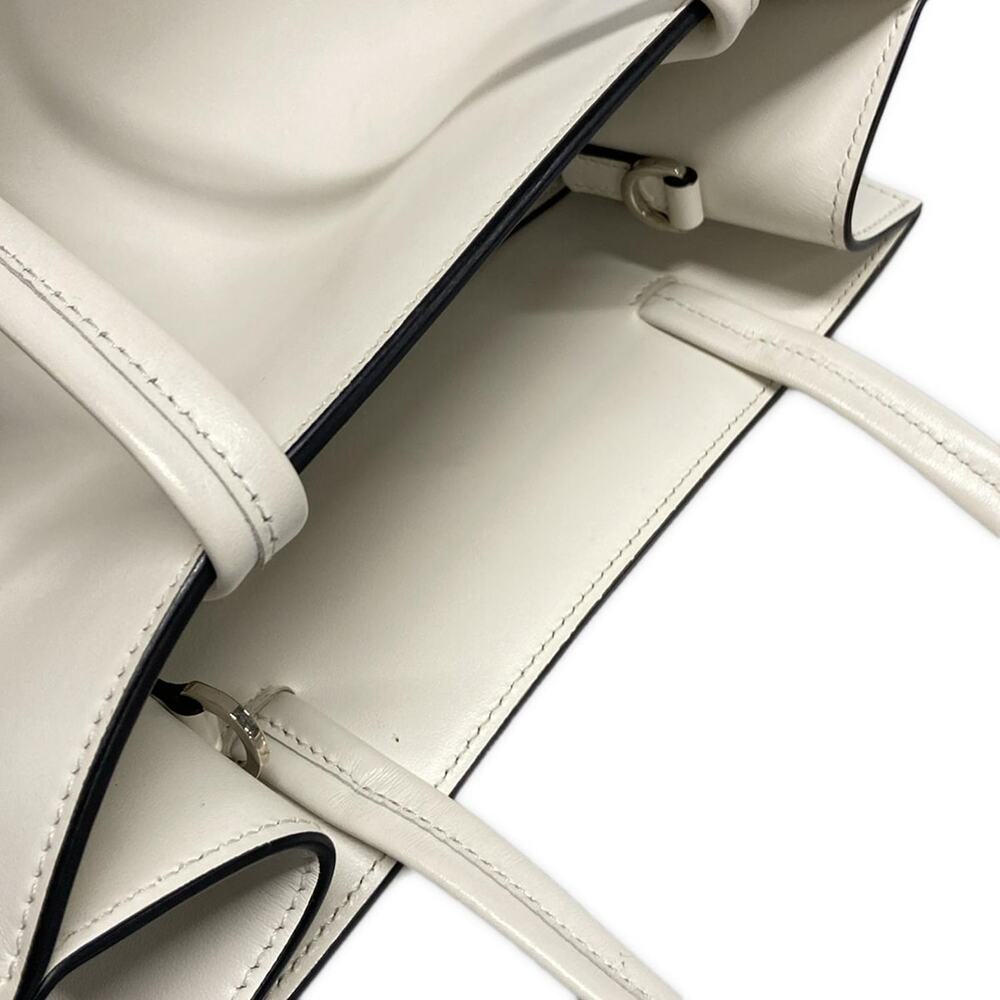 Prada Tote Bag - Picture 12 of 15